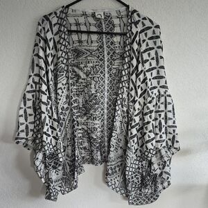 Anthropologie Black and White Aztec Open Kimono